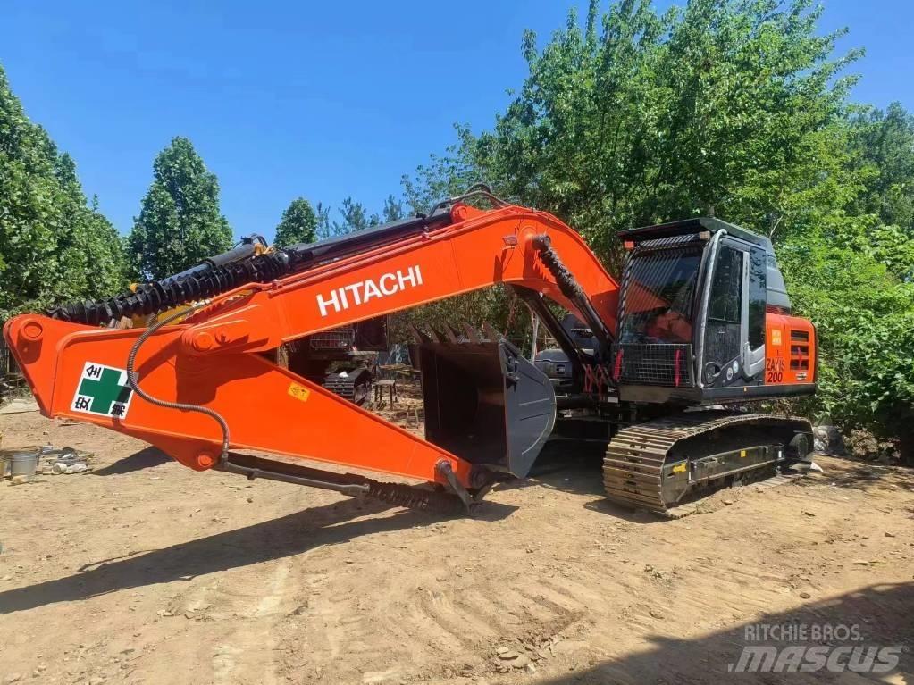 Hitachi ZX200 履带挖掘机