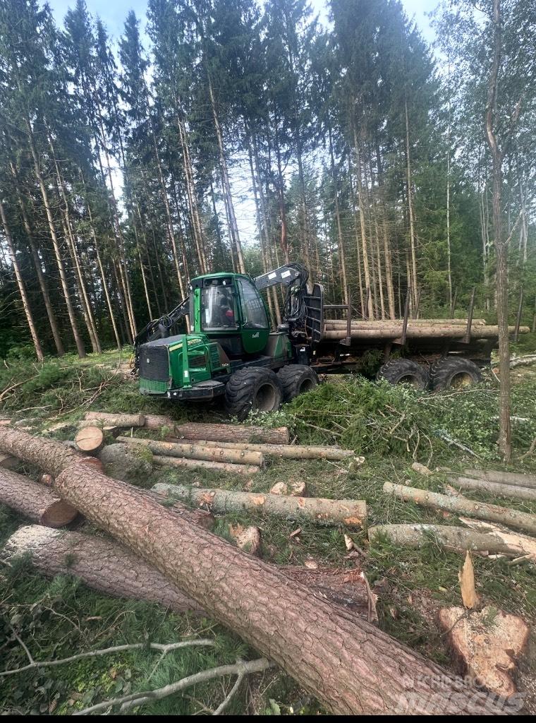 John Deere 1110 E 集运机