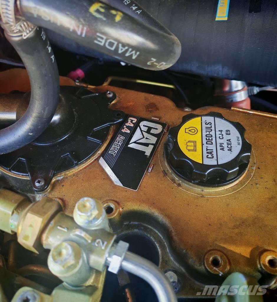 CAT TH 407C Ag 93kW 电动叉车