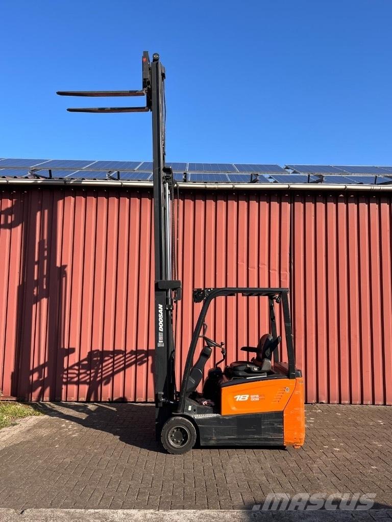Doosan B 18 T-7 电动叉车