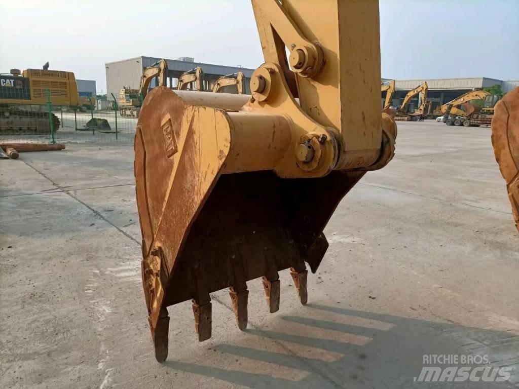 CAT 320GC 履带挖掘机