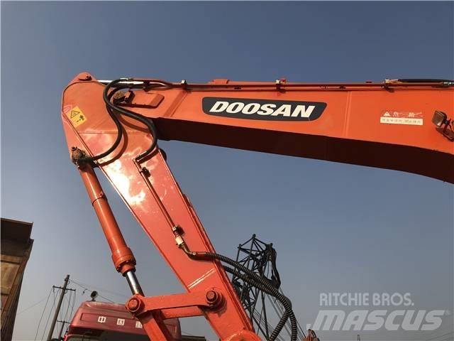 Doosan DH 220LC-7 履带挖掘机