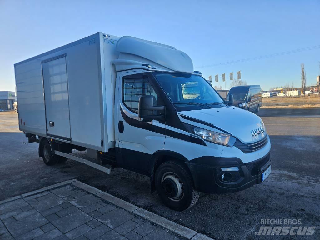 Iveco Daily 70C18 A8 商务面包车
