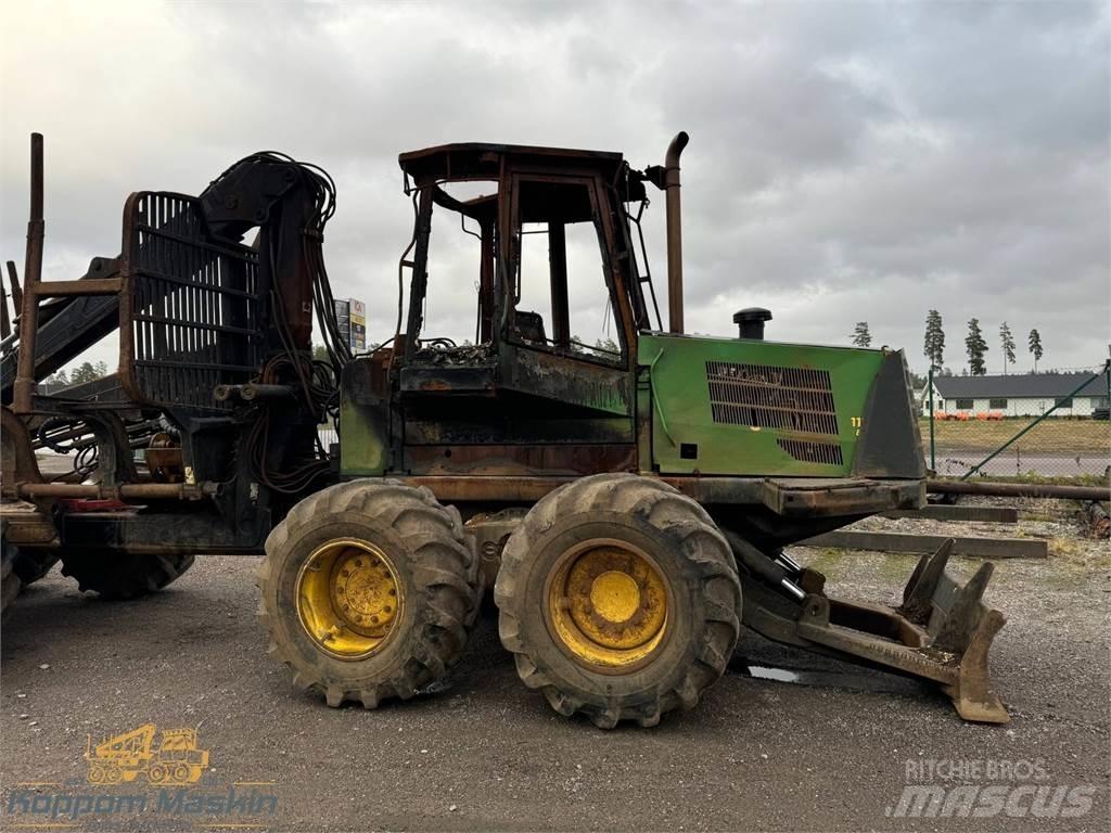 John Deere 1110D 集运机