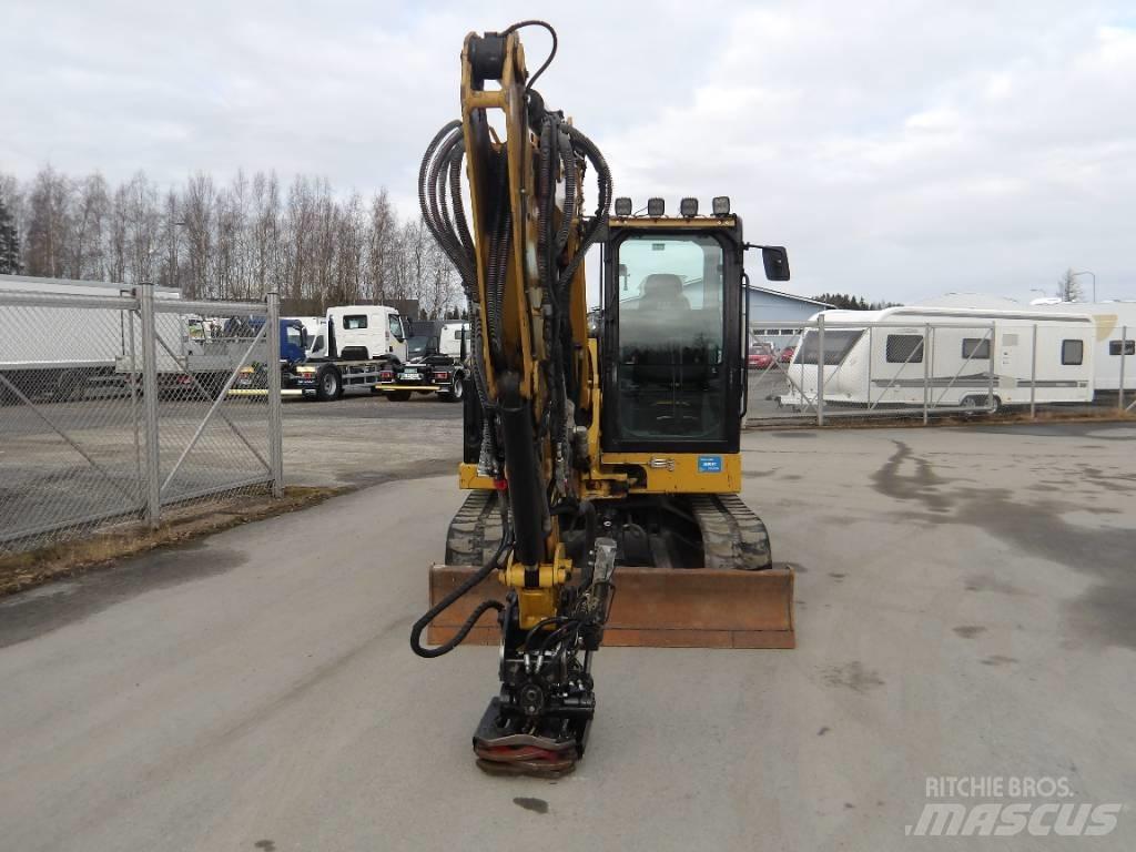 CAT 306 CR 小型挖掘机