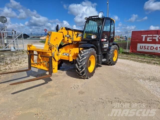 JCB 535-95 伸缩臂叉装车|叉装车