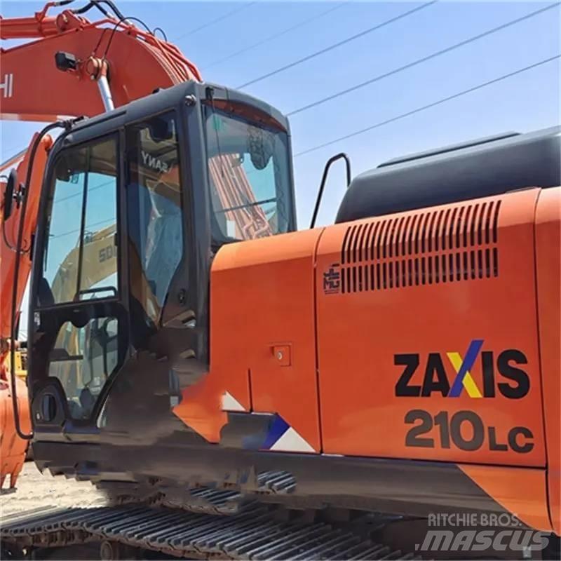 Hitachi ZX 210 履带挖掘机
