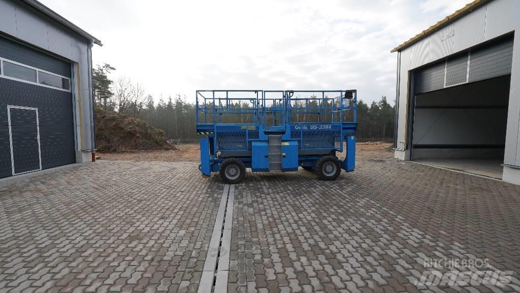 Genie GS3384 RT 4x4 剪叉式升降机