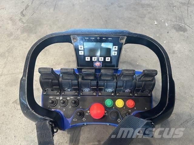 HMF 1320 KS-RCS 随车折臂吊