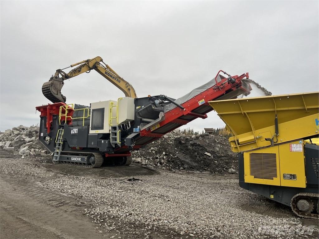 Sandvik QJ 241 移动式破碎机