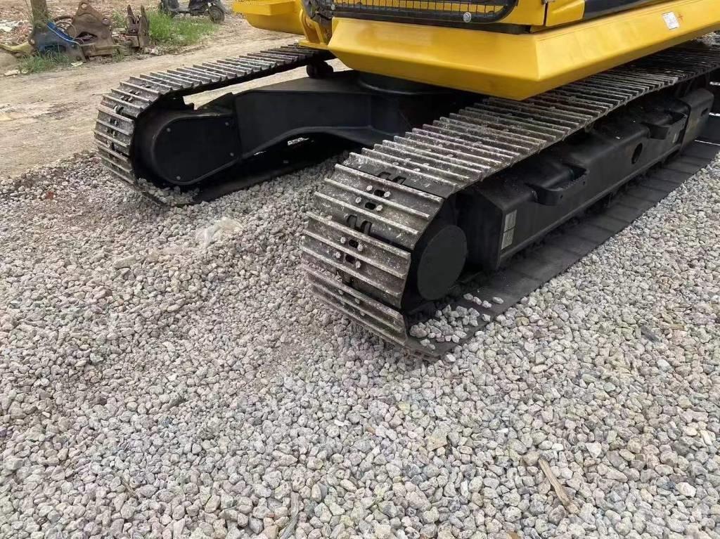 Komatsu PC 130 履带挖掘机