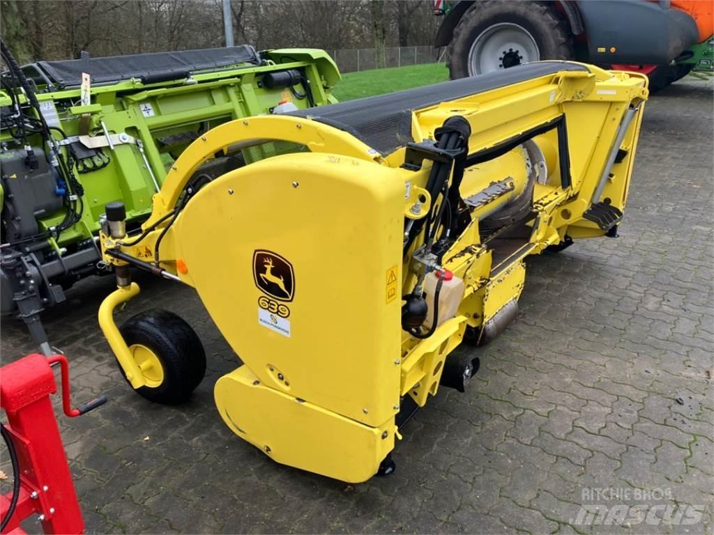 John Deere 8300i 青饲料收获机