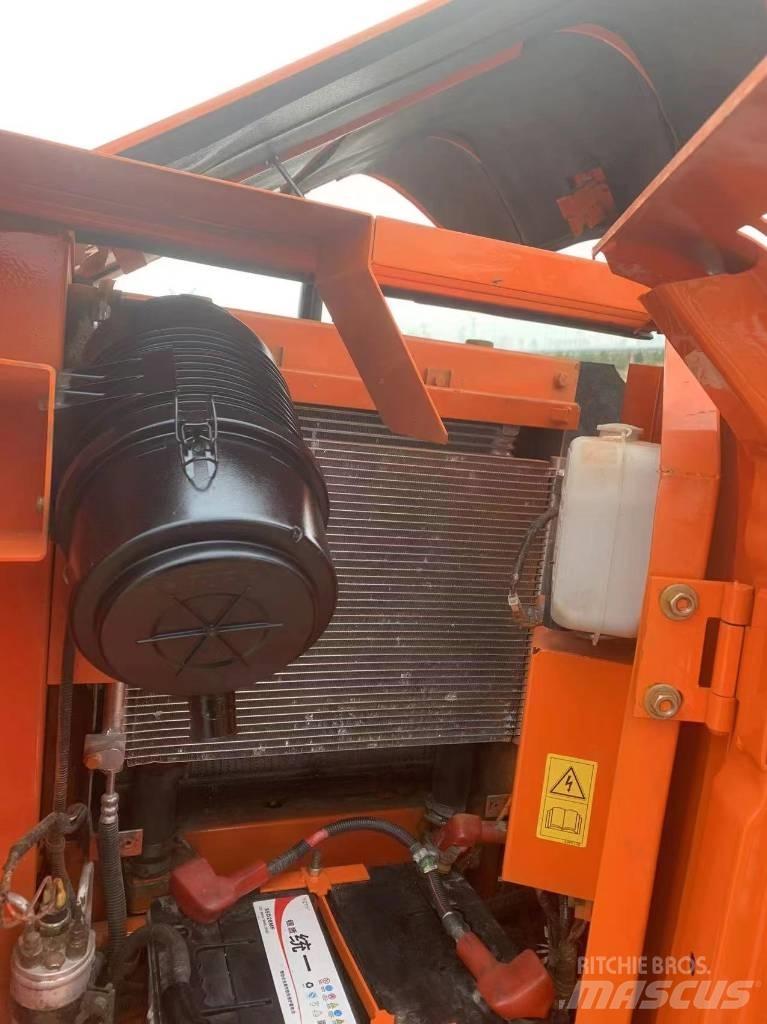 Hitachi ZX 60 小型挖掘机