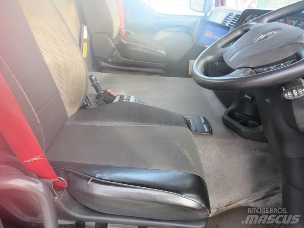 Renault D24 320 起重车