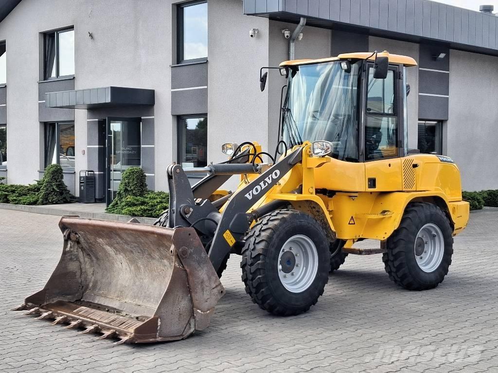 Volvo L 30 G 轮式装载机