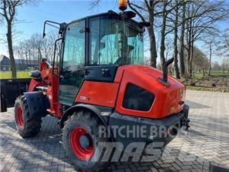 Kubota R 082 轮式装载机