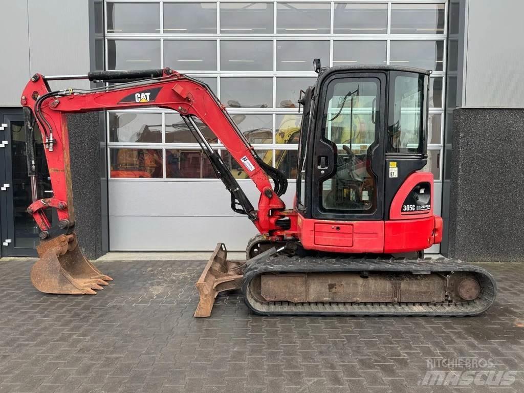 CAT 305C 小型挖掘机