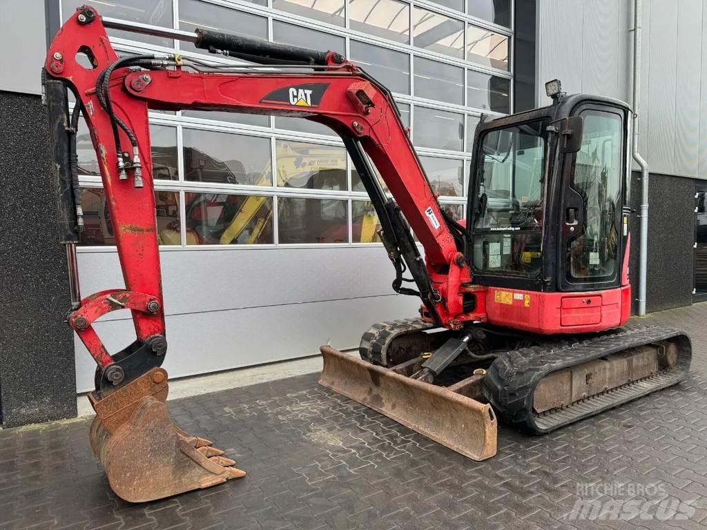 CAT 305C 小型挖掘机