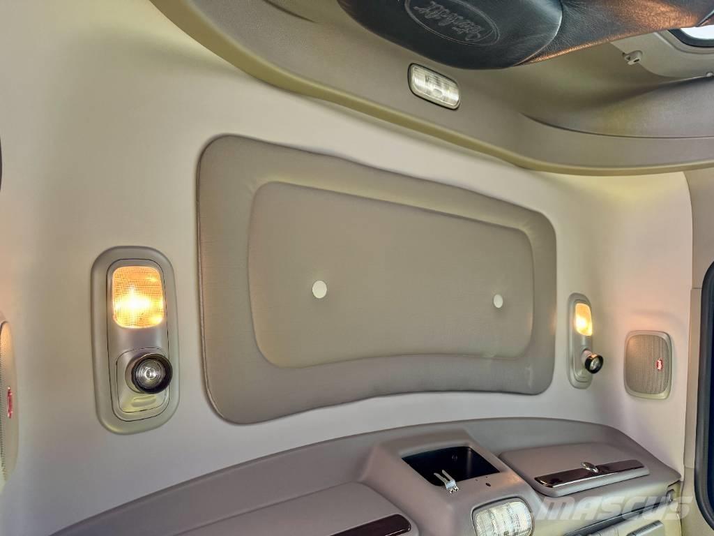 Peterbilt 389 牵引车