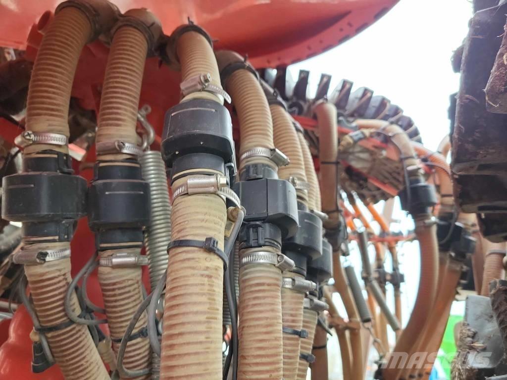 Kuhn Espro R 6000 C 多功能条播机