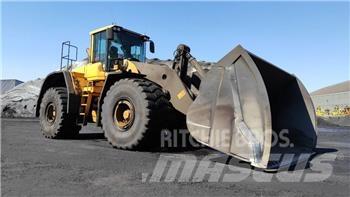 Volvo L 220 F 轮式装载机