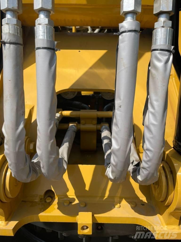 CAT 320 GC 轮式挖掘机