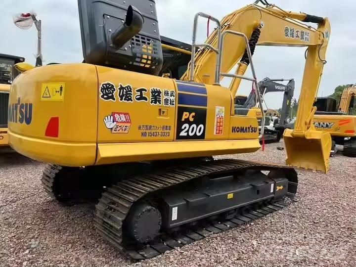 Komatsu PC 200 履带挖掘机