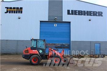Kubota R085 轮式装载机