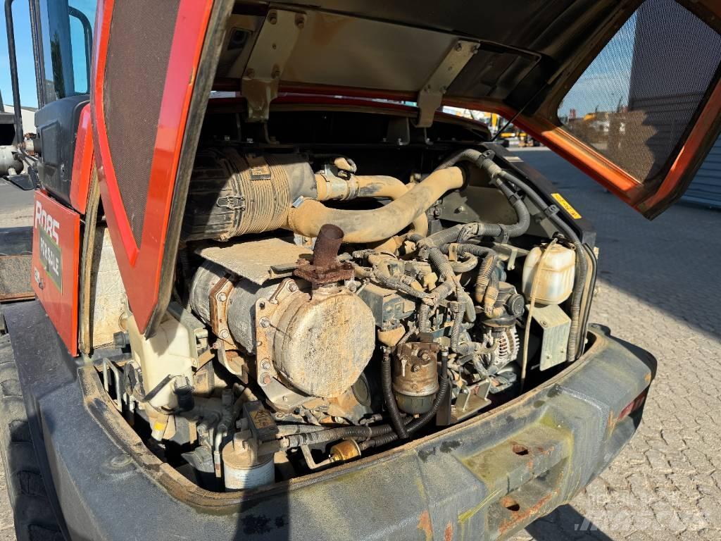 Kubota R085 轮式装载机