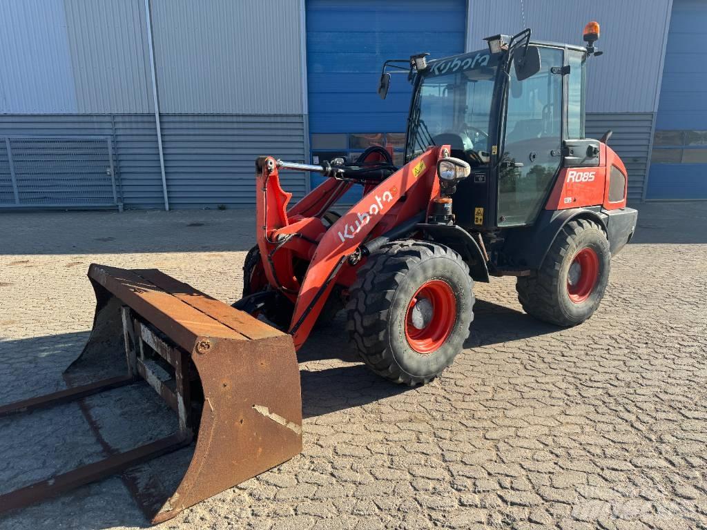 Kubota R085 轮式装载机