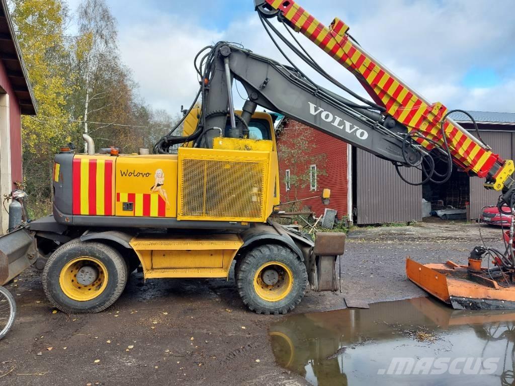 Volvo BM EW 160 B 轮式挖掘机