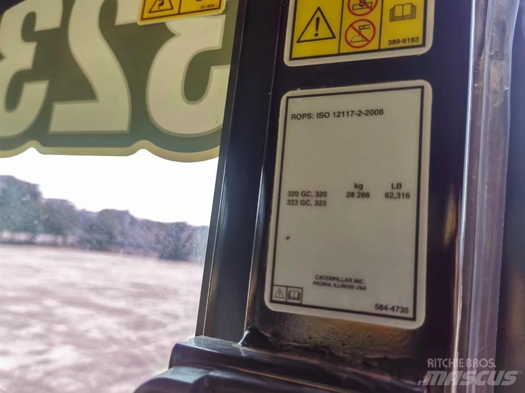 CAT 2022 CAT 323 轮式挖掘机
