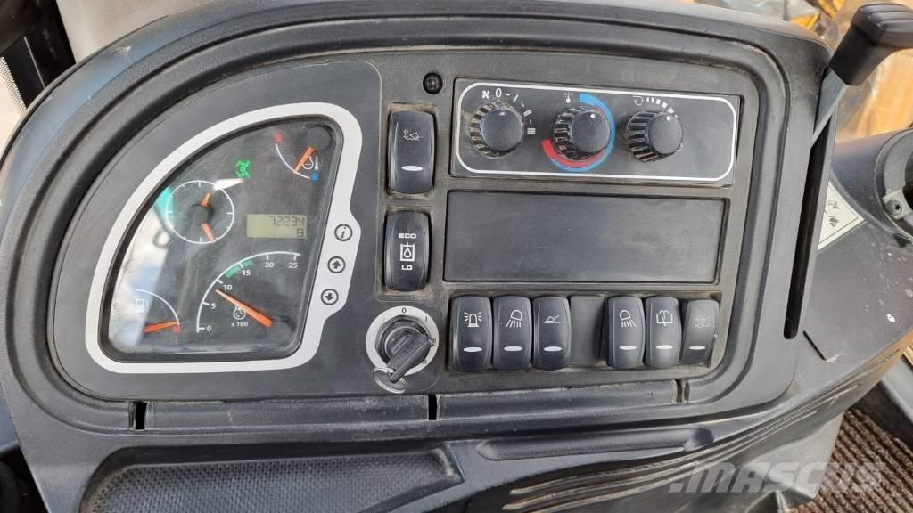 JCB 4 CX 反铲装载机