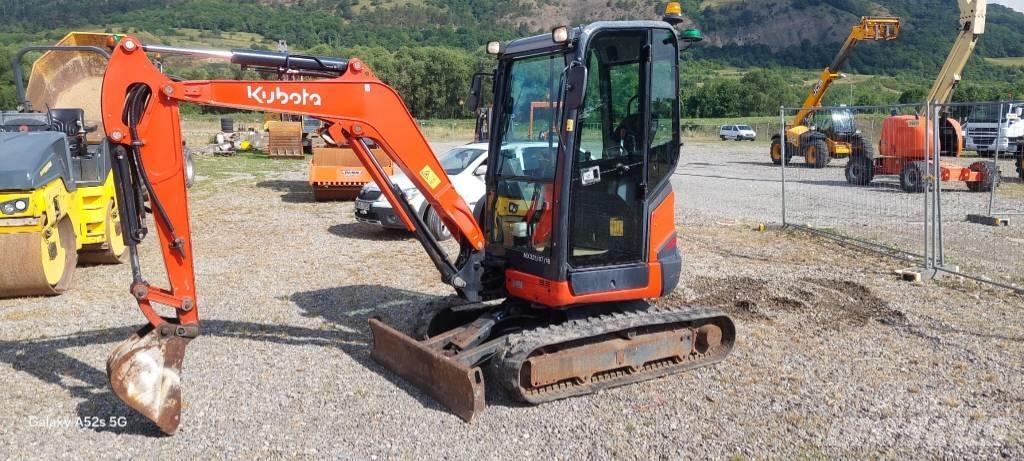 Kubota U 27-4 小型挖掘机