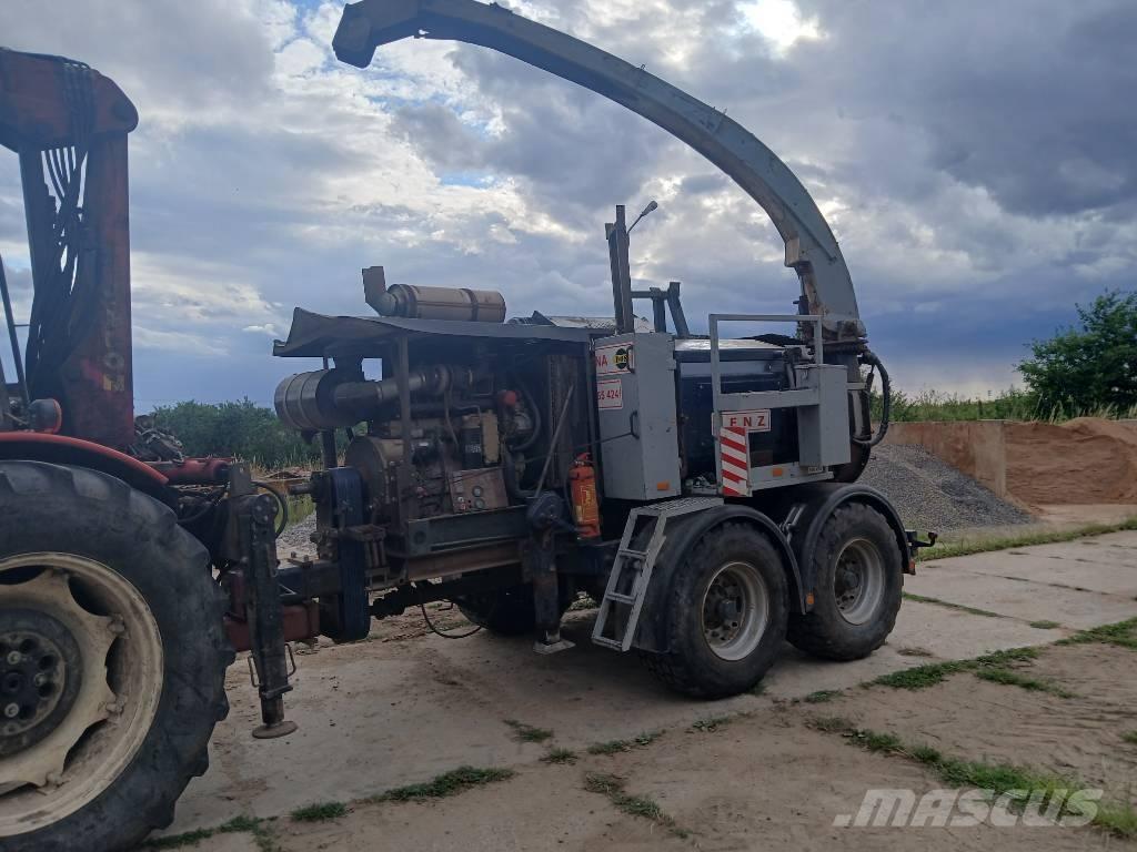 Zetor 10540 木材削片机