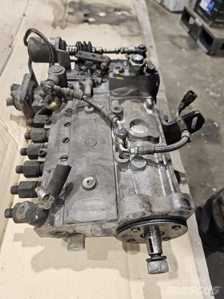 Cummins 5.9 L 发动机