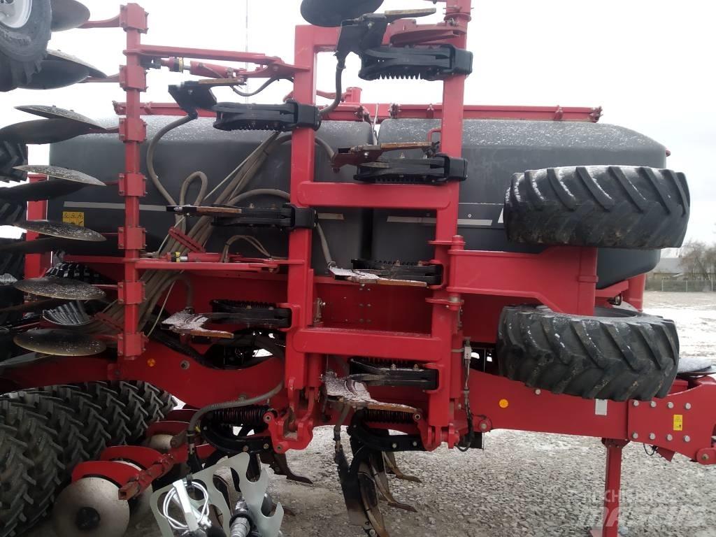 Horsch Focus 6 TD 条播机