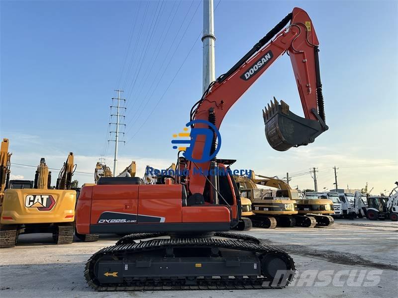 Doosan DX 225 LCA 履带挖掘机