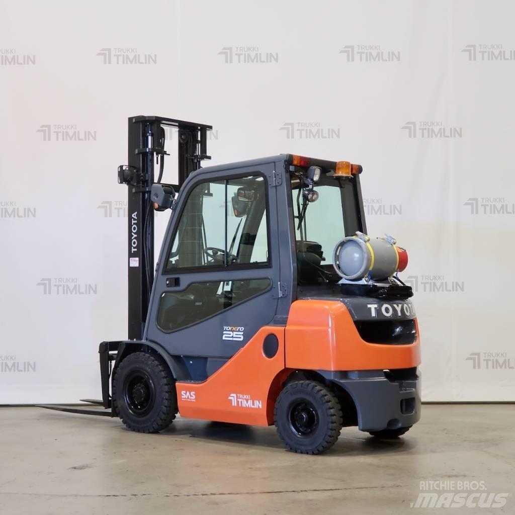 Toyota 02-8FGF25 天然气叉车