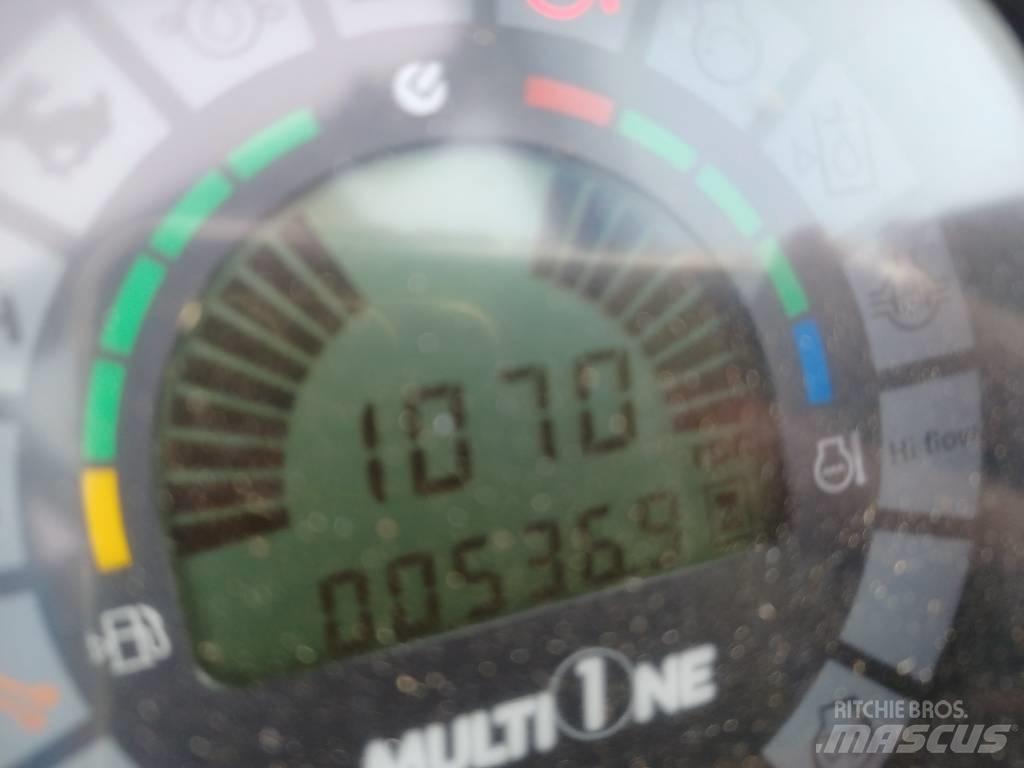Multione SL840 4WD 滑移装载机