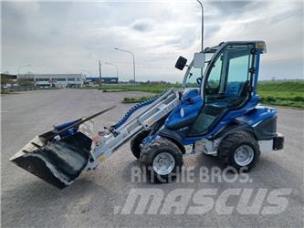 Multione SL840 4WD 滑移装载机