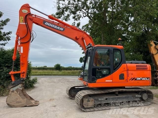 Doosan DX 140 LC 履带挖掘机