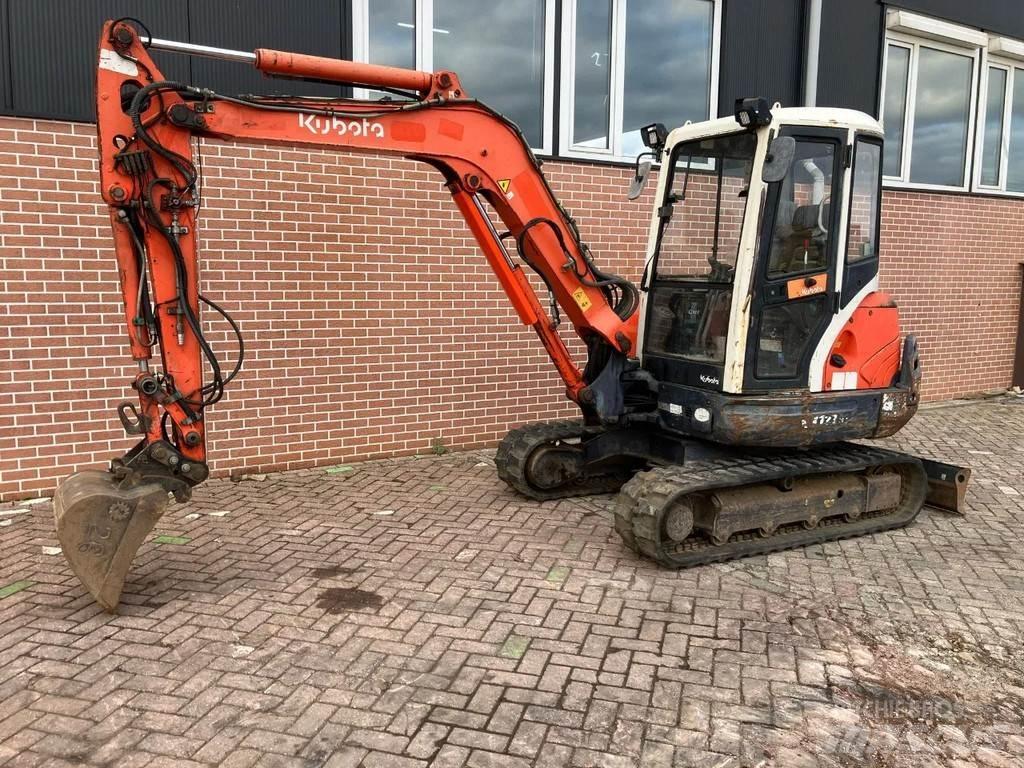 Kubota KX121-3a 小型挖掘机