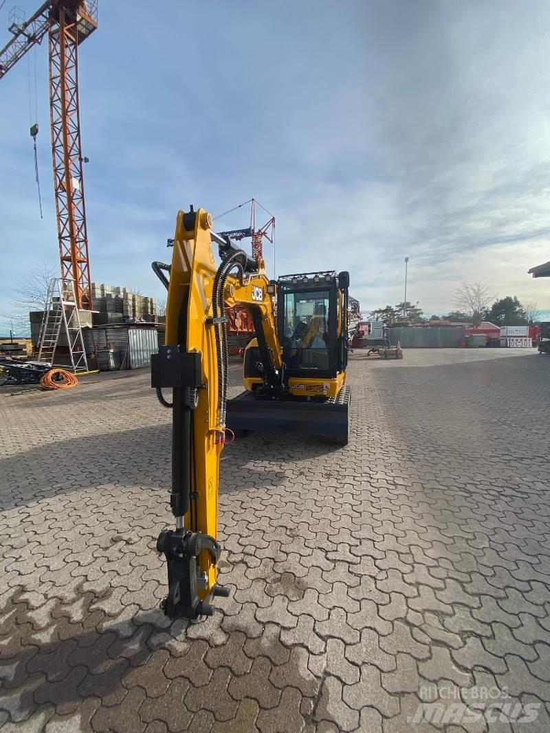 JCB 50Z-2 PLUS 小型挖掘机