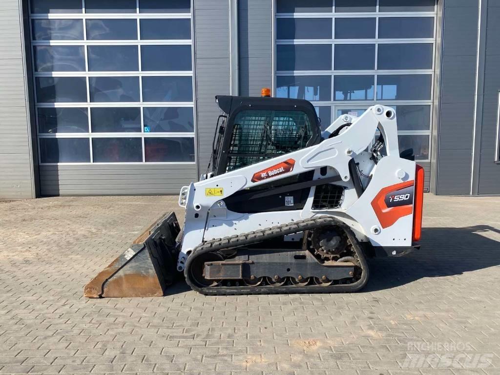 Bobcat T 590 滑移装载机