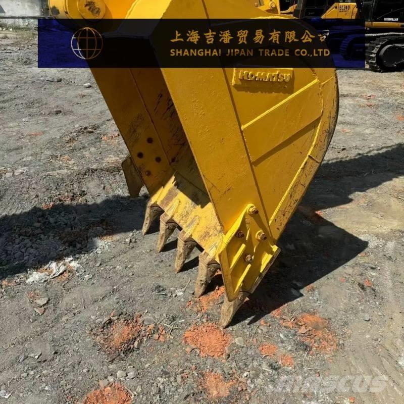 Komatsu PC 240 履带挖掘机