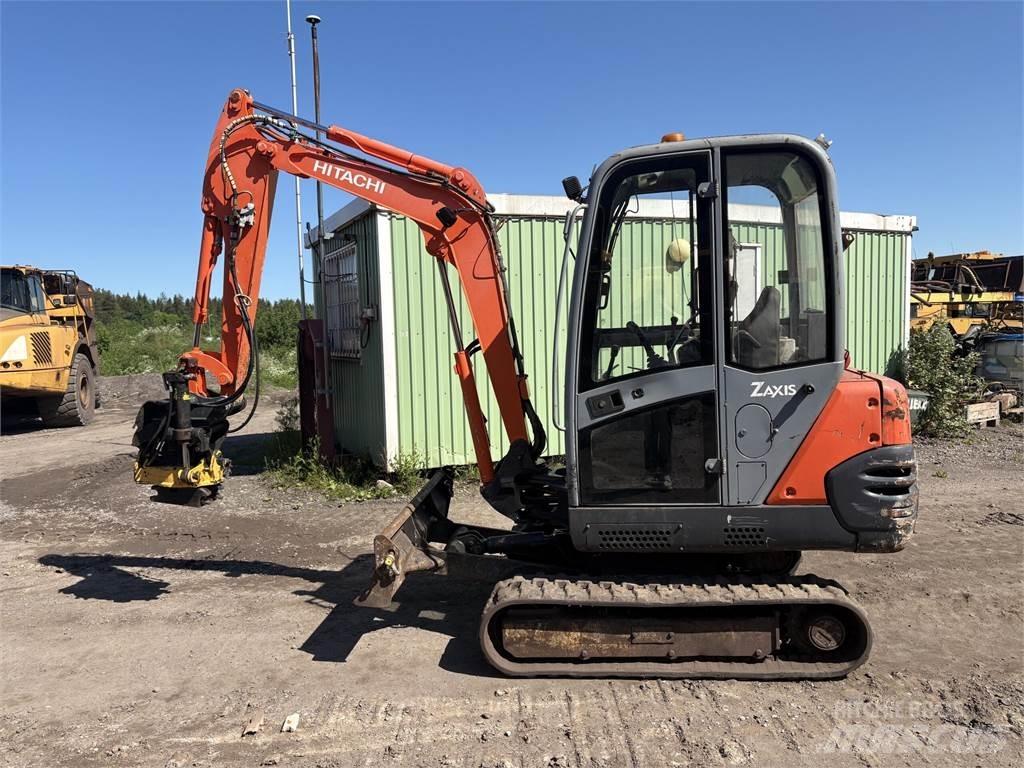 Hitachi ZX25 小型挖掘机
