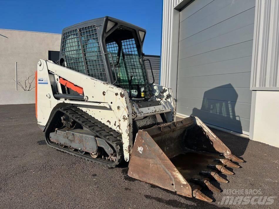 Bobcat T 110 履带式装载机