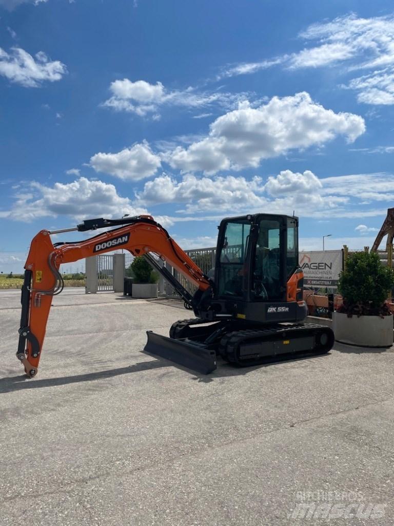 Doosan DX55r 小型挖掘机