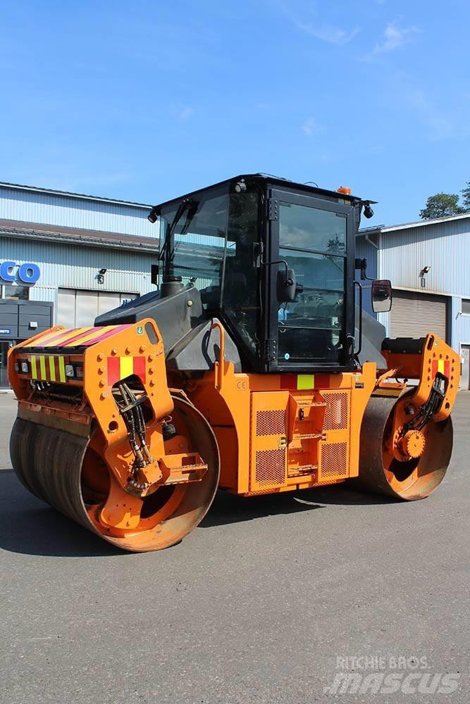 CAT CD10 双轮压路机